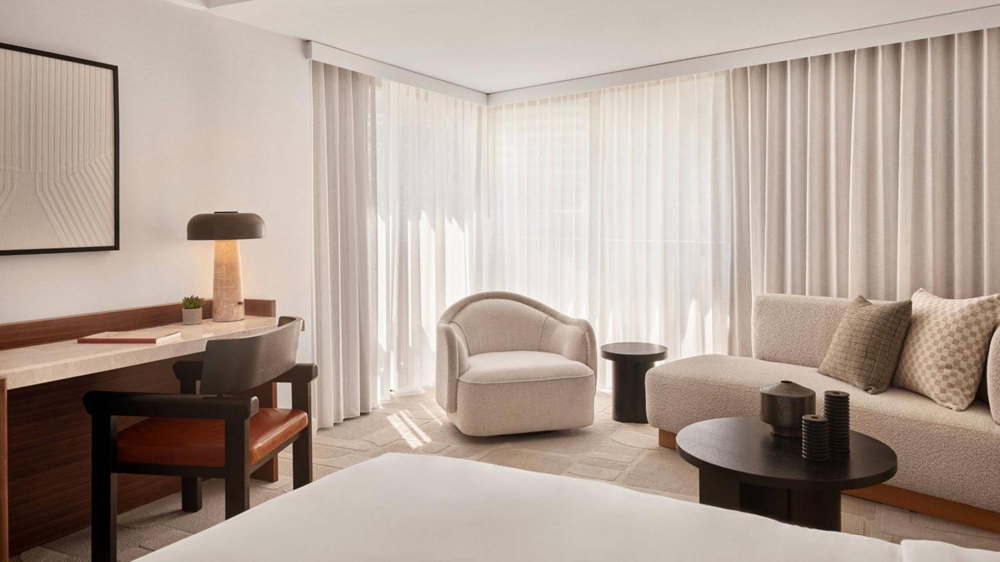 Le Meridien Hotel