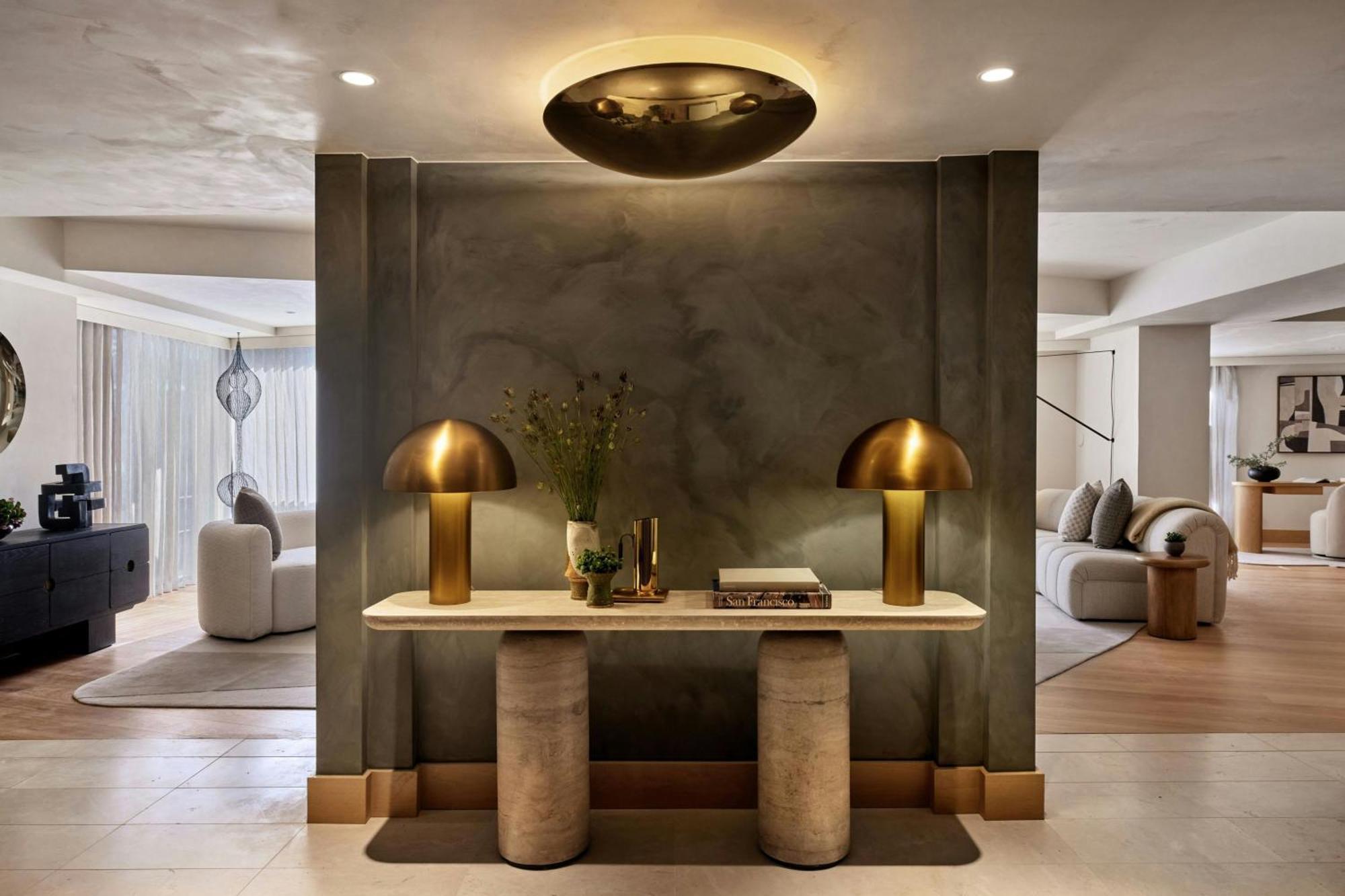 Le Meridien Hotel